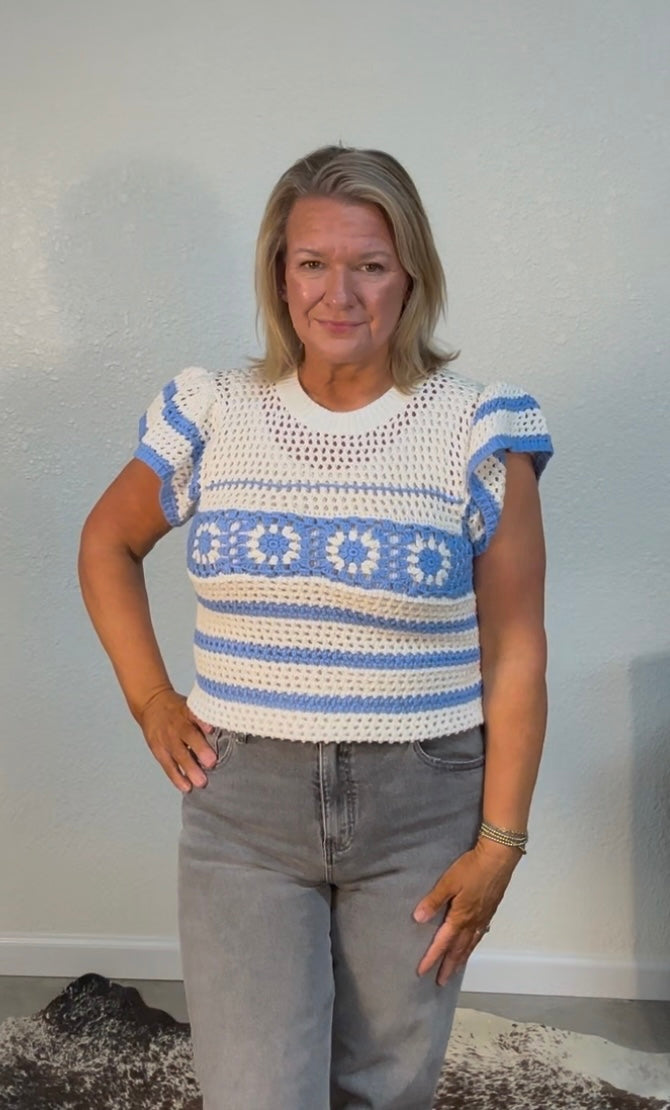 Floral Crochet Short Sleeve Sweaater