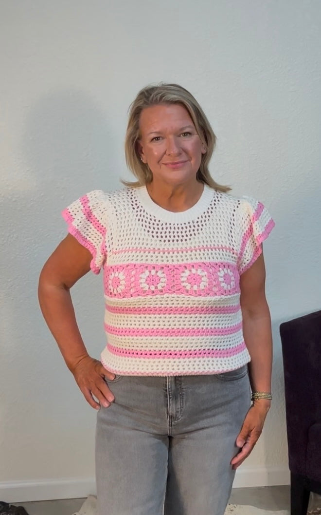 Floral Crochet Short Sleeve Sweaater