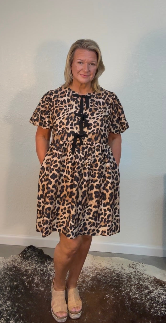 Leopard Ribbon Tie Front
