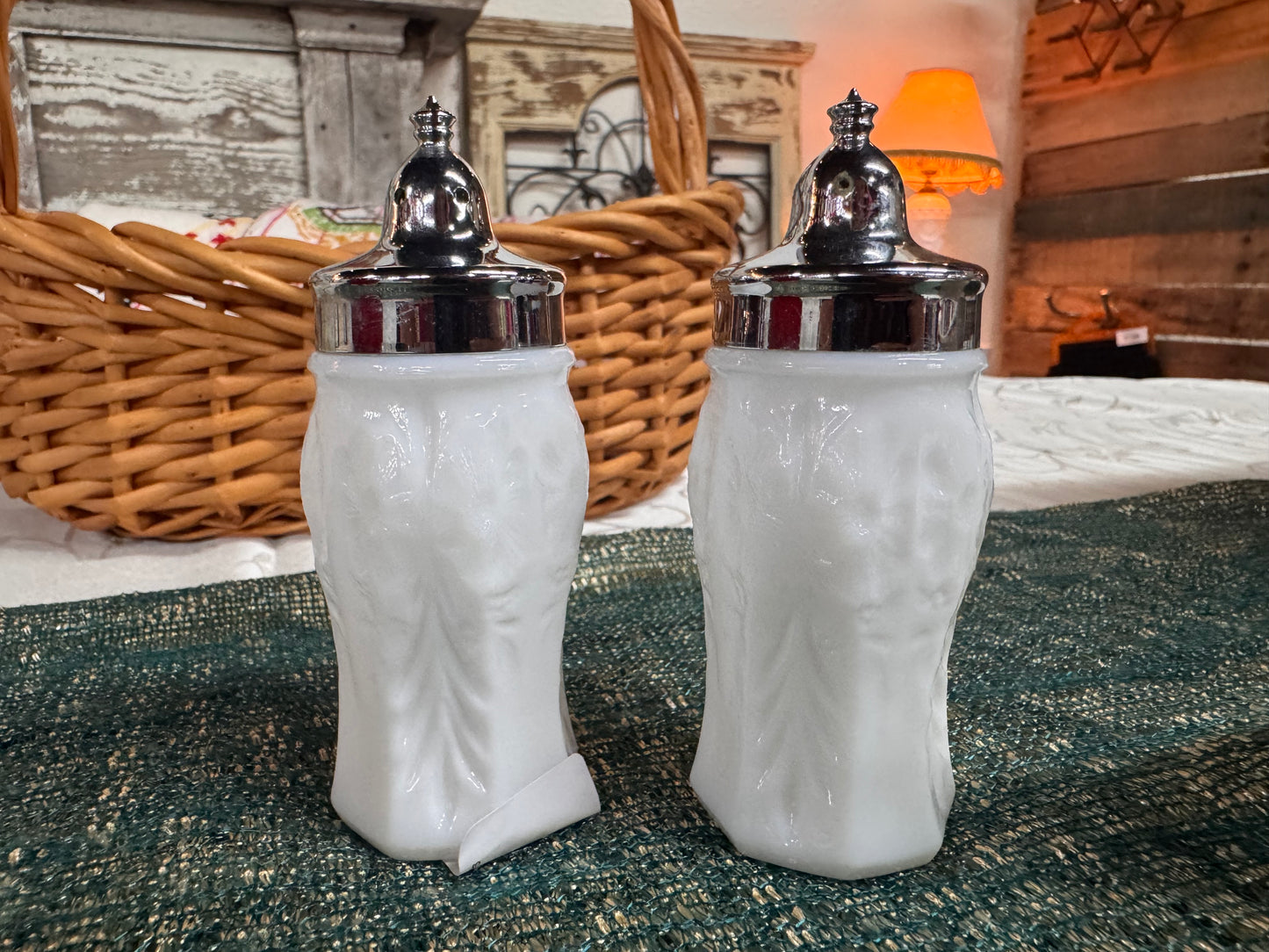 Vtg Milk Glass Salt & Pep Shakers