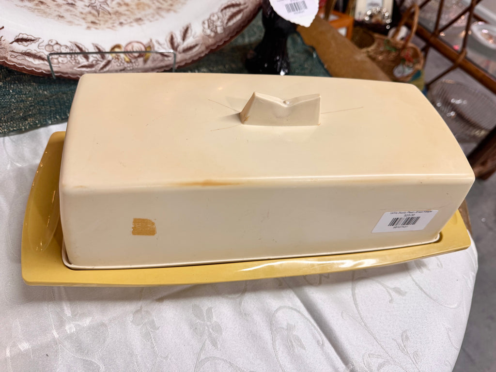 1970s Sturdy Plastic Bread Keeper