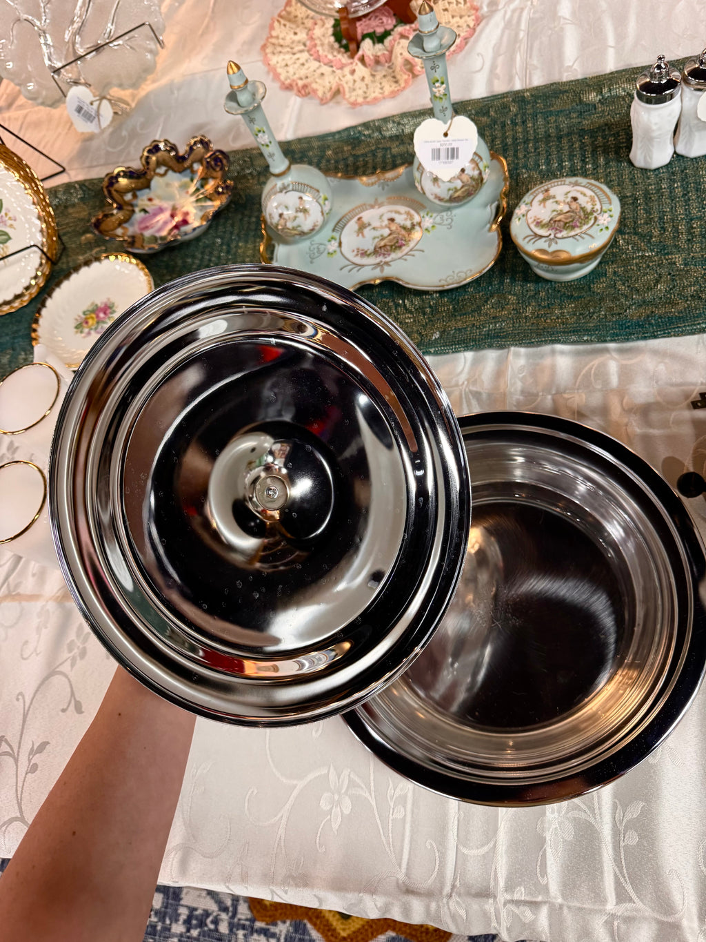 1950 Kroger Metal Pie Plate & Pyrex Plate