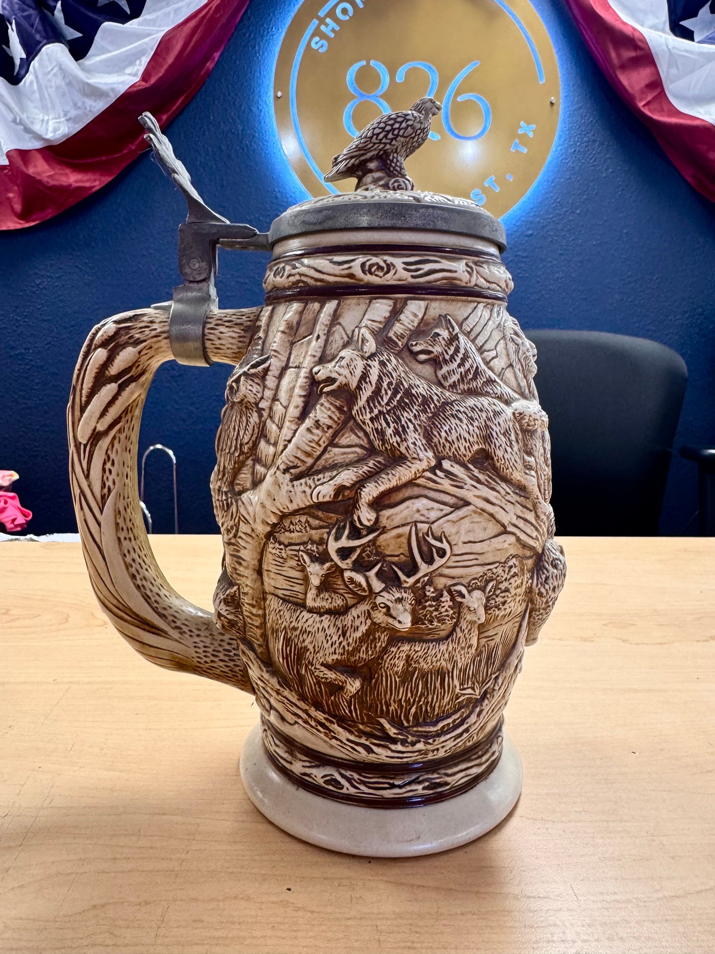 1995 Avon Tribute to American Wildlife Stein