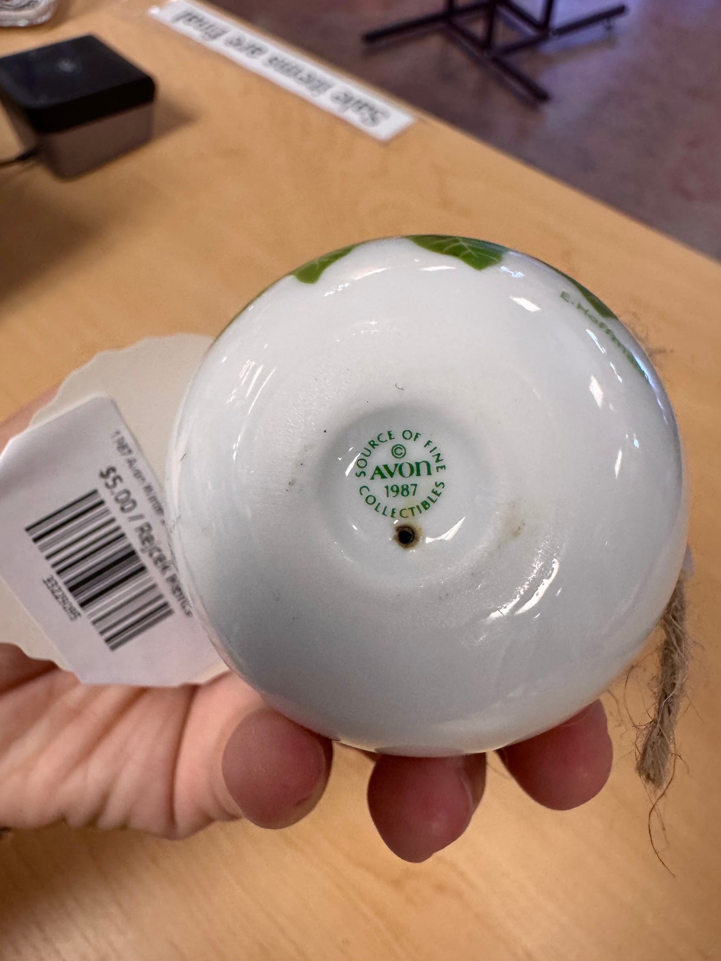 1987 Avon Winter's Treasure Porcelain Egg