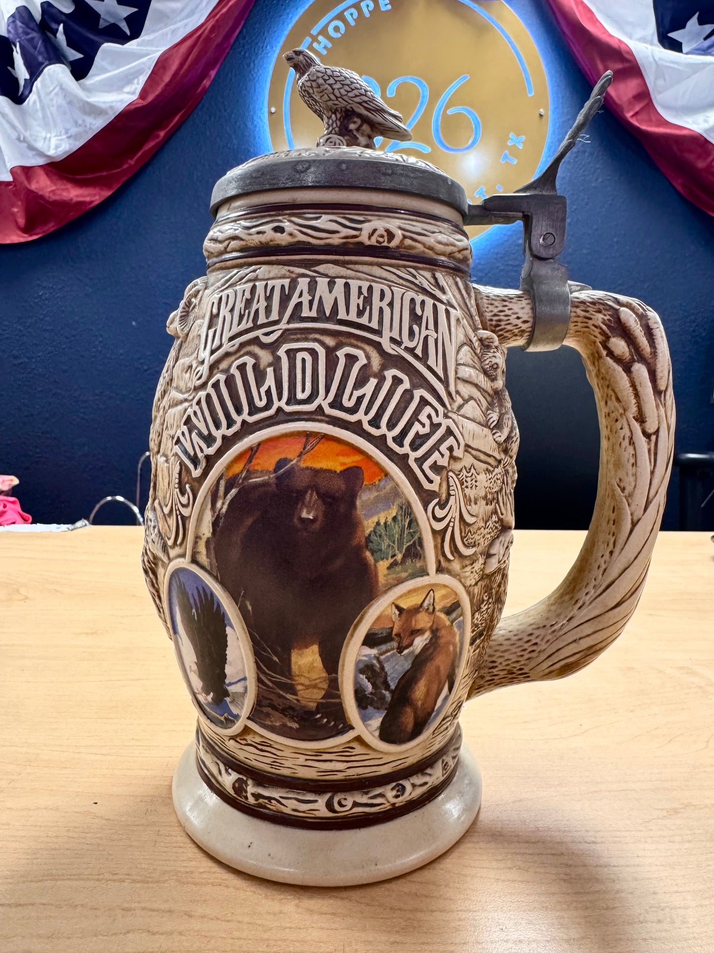 1995 Avon Tribute to American Wildlife Stein