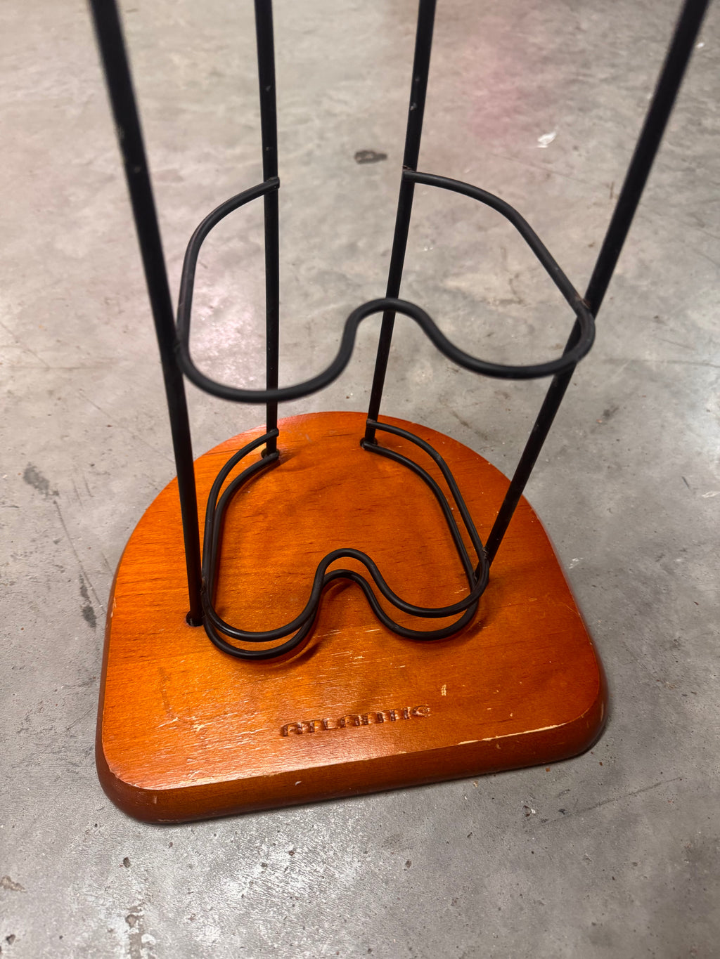 Extremely Rare Atlantic Wave CD Tower Rack