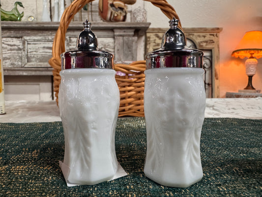 Vtg Milk Glass Salt & Pep Shakers