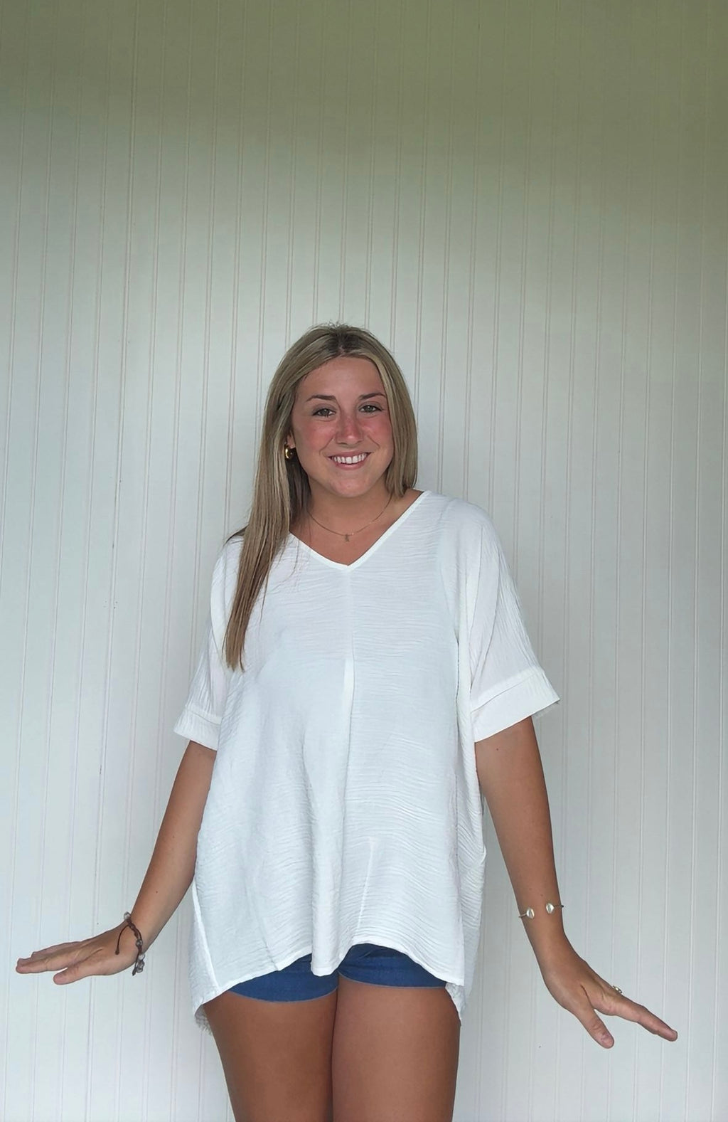 Air Flow V Neck