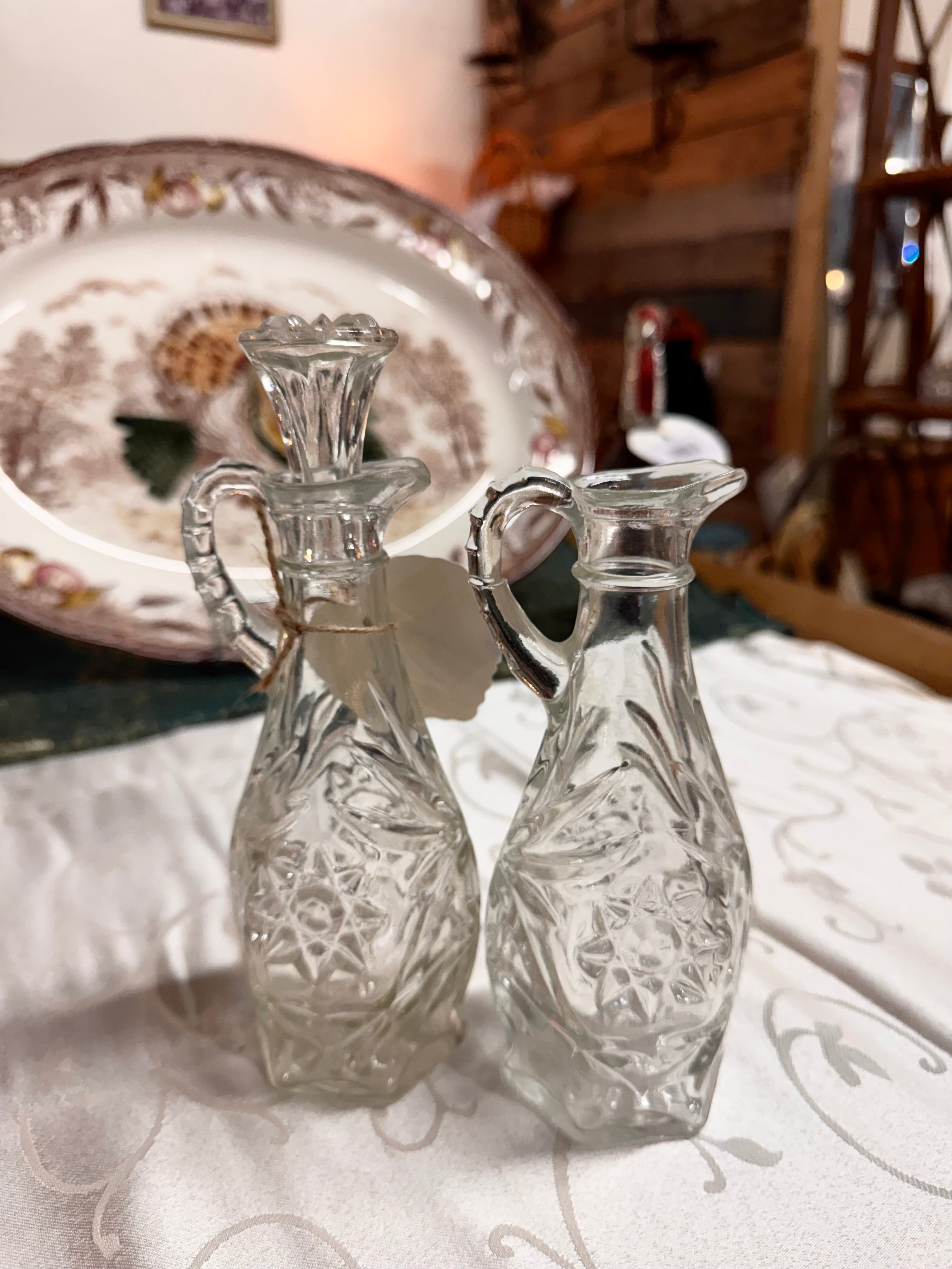 Anchor Hocking Prescut Oil & Vin Set