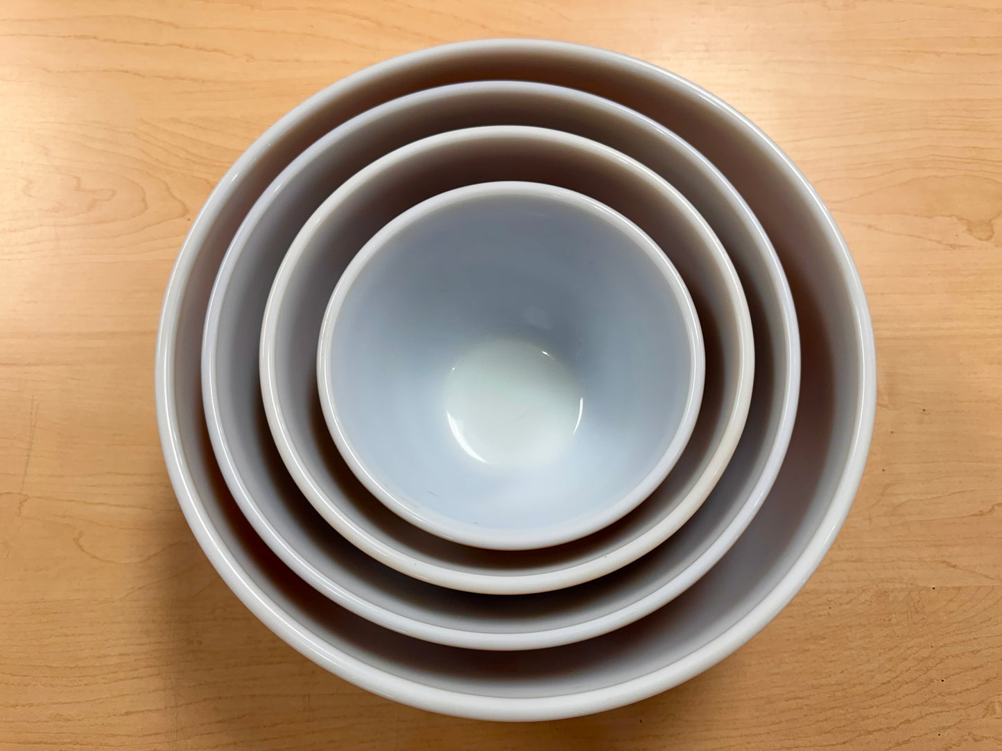 Complete Pyrex Woodland 4 Pc Mixing Bowl Set