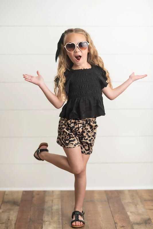 Girls Top & Leopard Print Bow Short Set