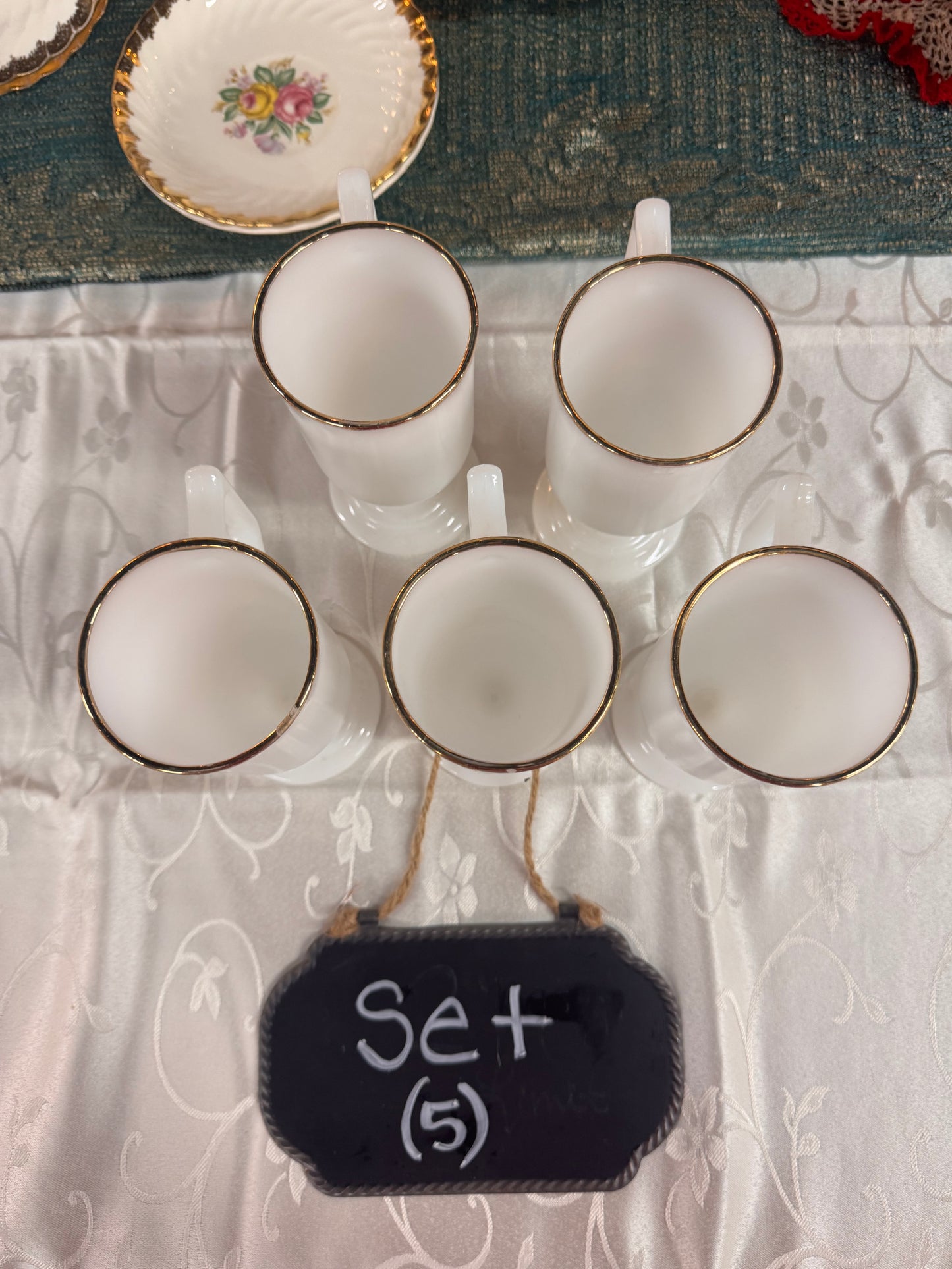 Vtg Milk Glass Irish Coffee Mug Set (5)