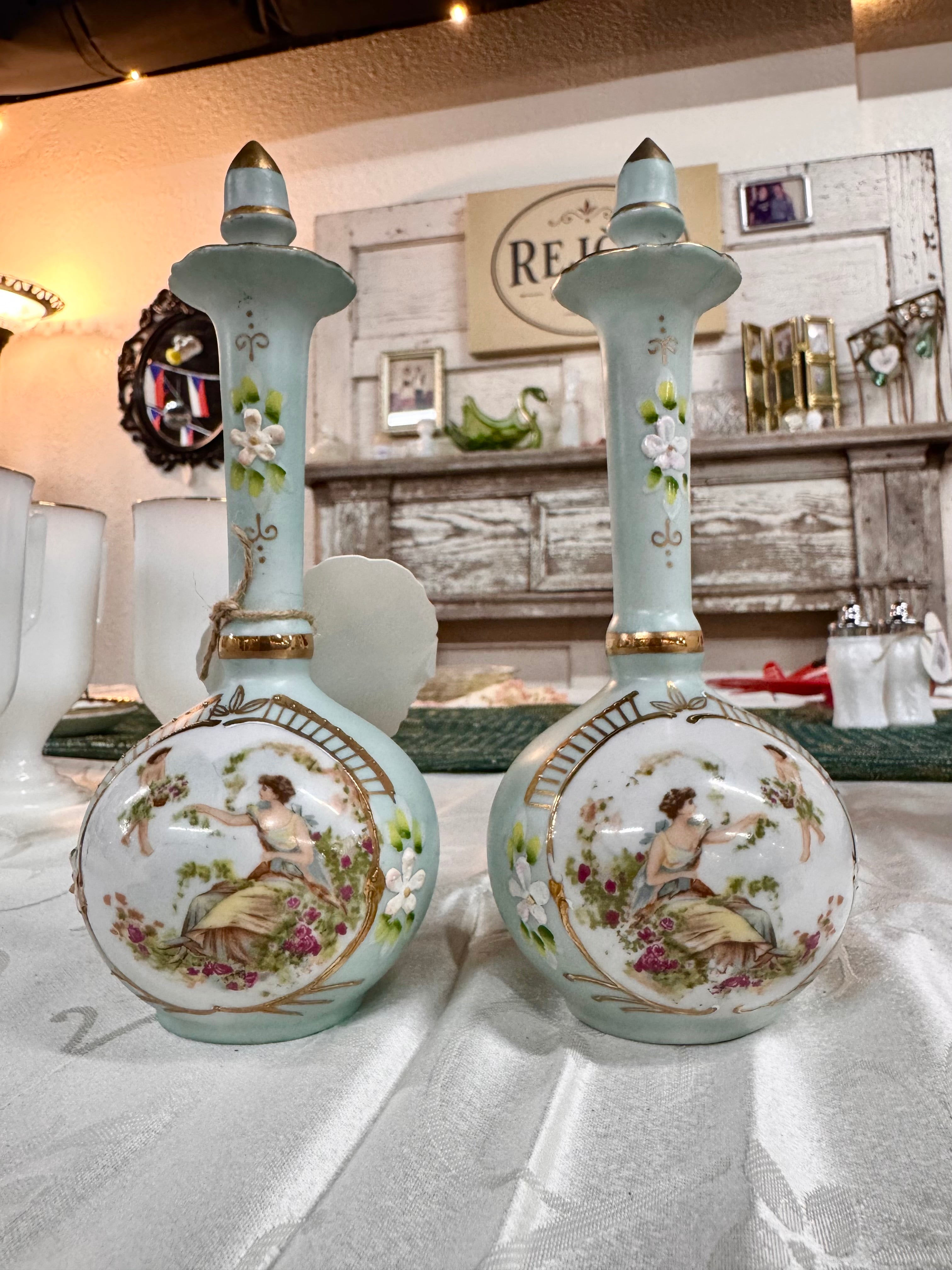 1940s Ardalt Japan Porcelain Vanity Dresser Set