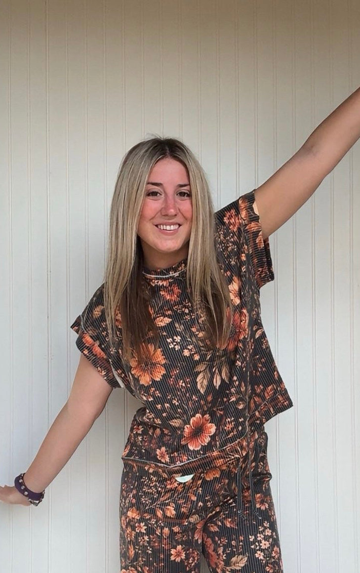 731 b amber blossom top