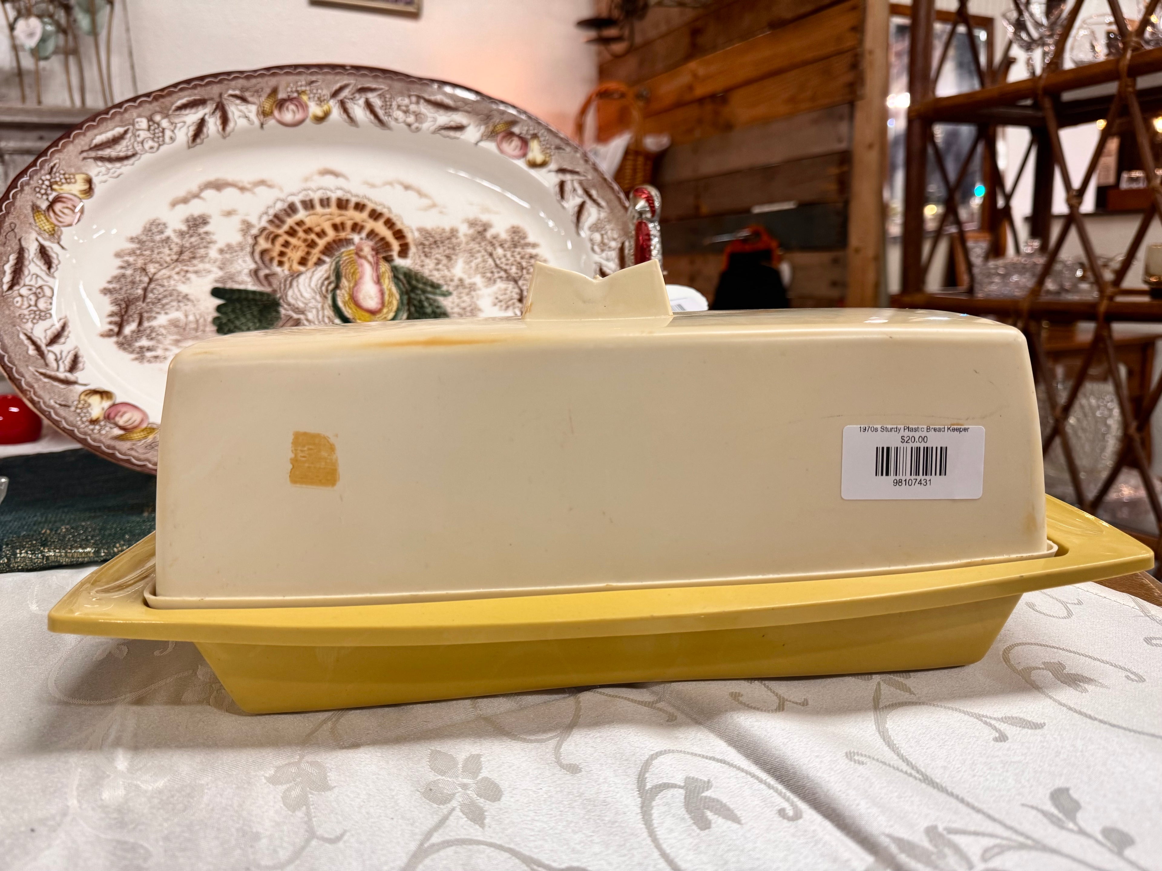 1970s Sturdy Plastic Bread Keeper