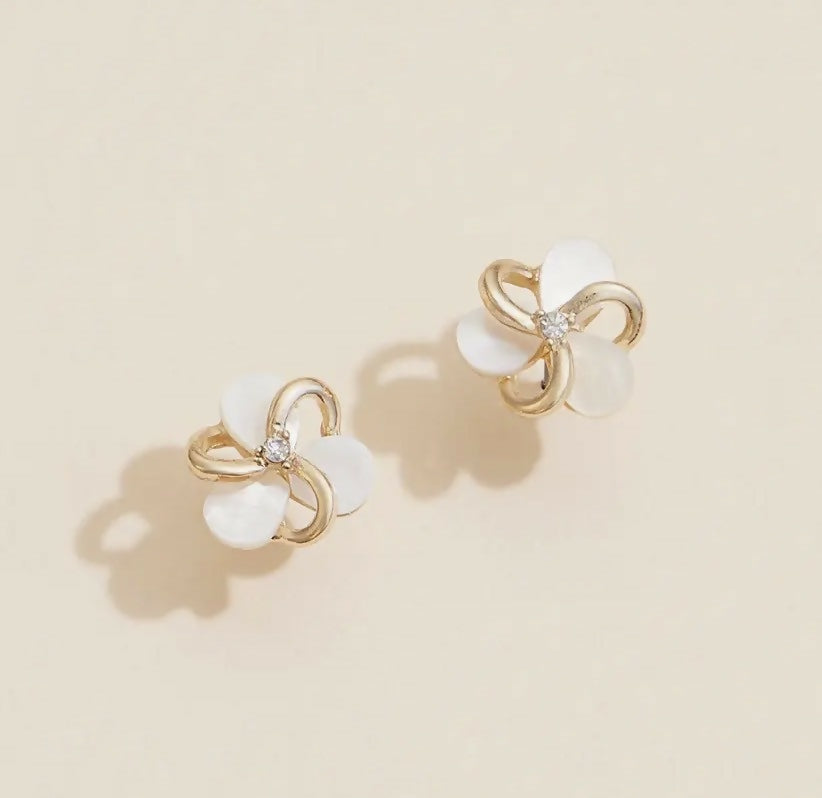 Floral Shell Flower Stud