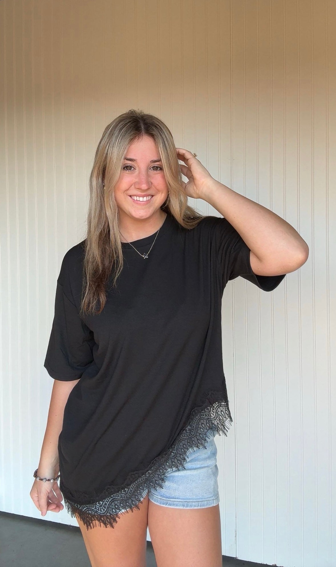 734 b lace trim loose fit top