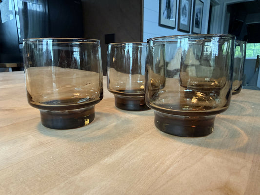 Short amber glass (SOLD AS SET OF 4)