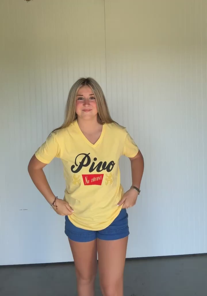 Pivo Banquet V Neck